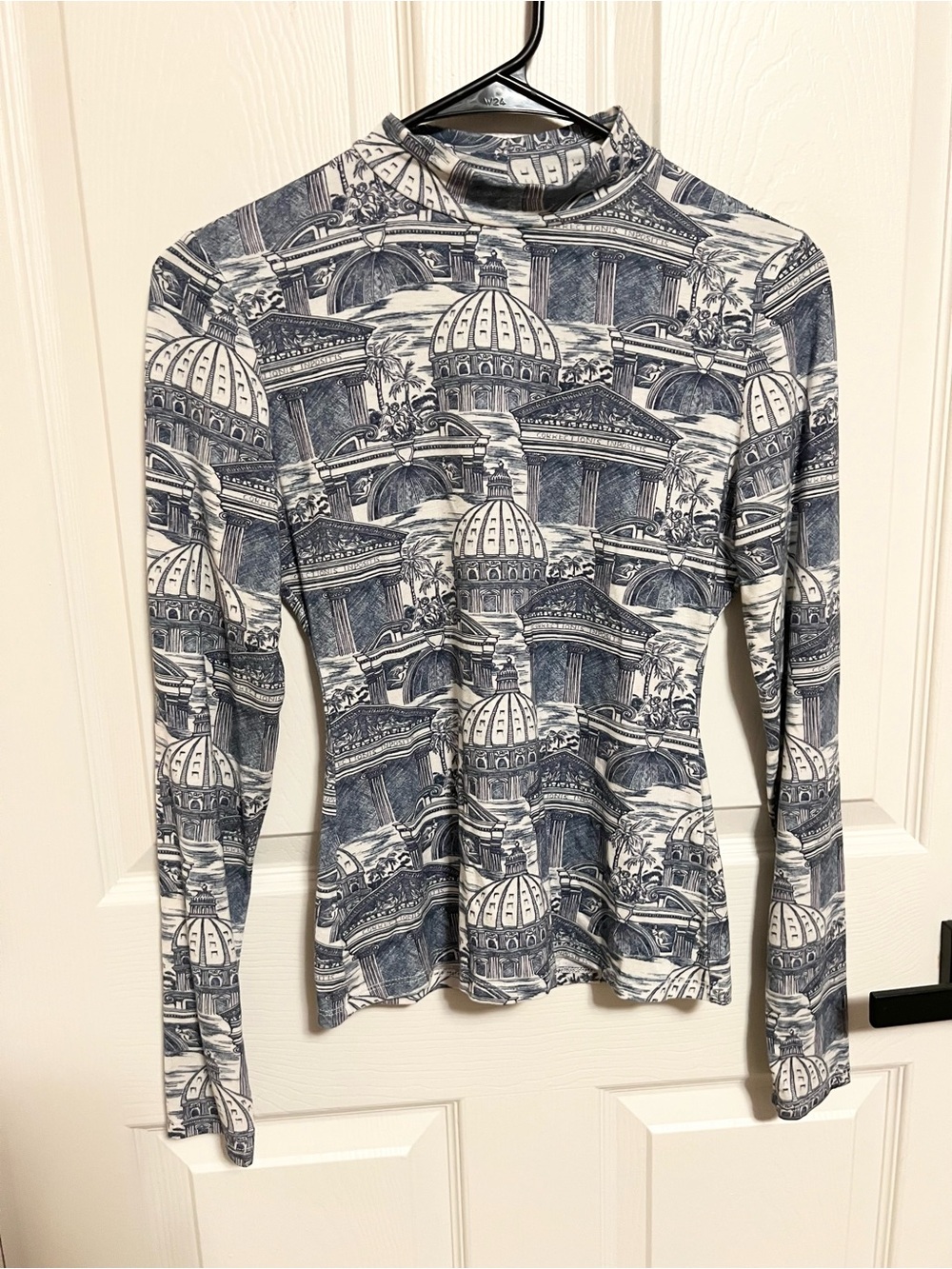 Reformation Bailey Top - Picture 2 of 9